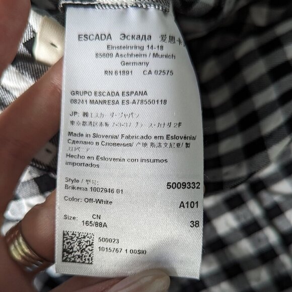 Escada Checked Black and White Seersucker 100% Cotton Blazer - Picture 14 of 16